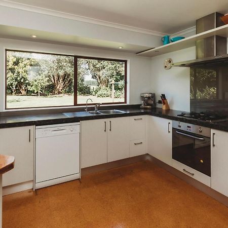 Wharepuni Oakura Retreat Villa Tataraimaka Dış mekan fotoğraf