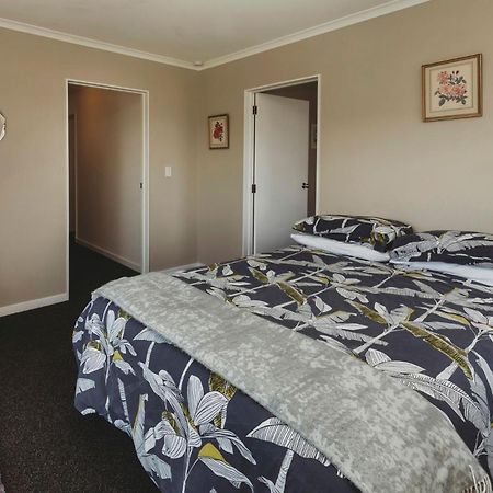 Wharepuni Oakura Retreat Villa Tataraimaka Dış mekan fotoğraf